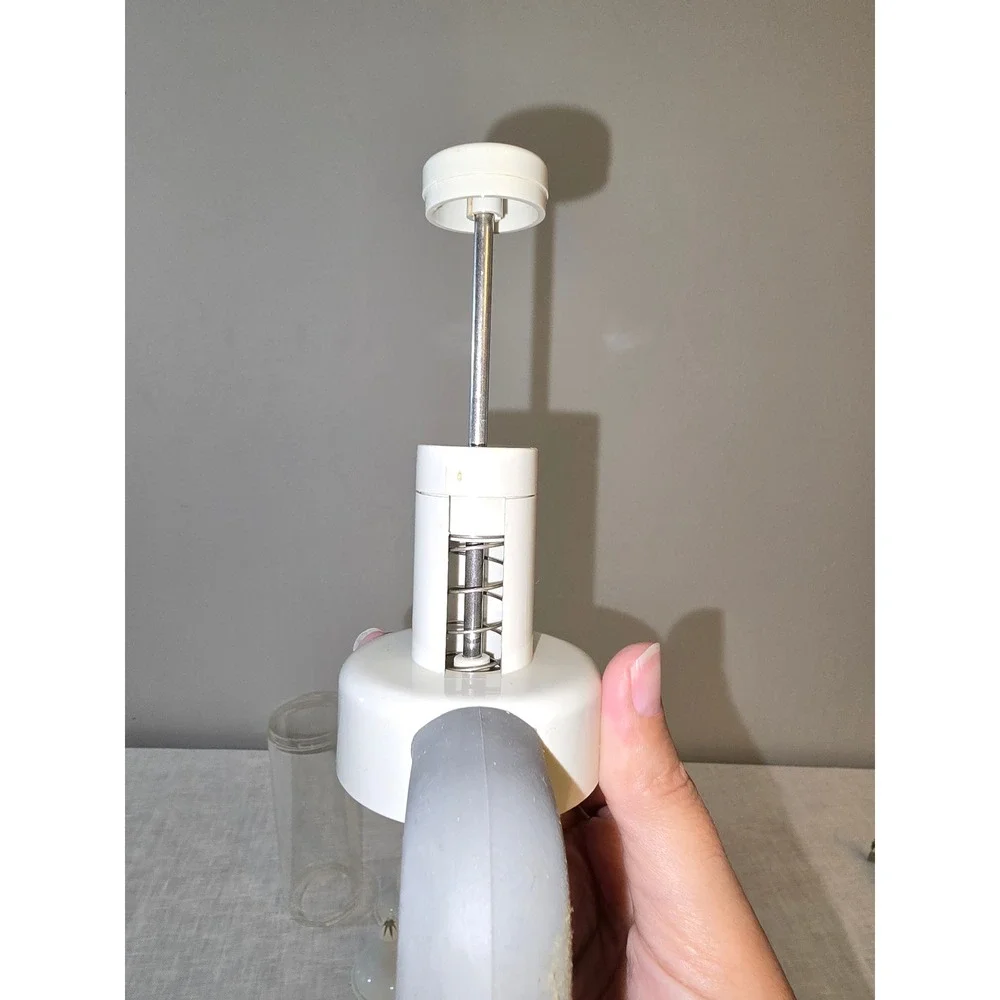 Pampered Chef Easy Accent Decorator White Icing Piping Tool Set PARTS ONLY